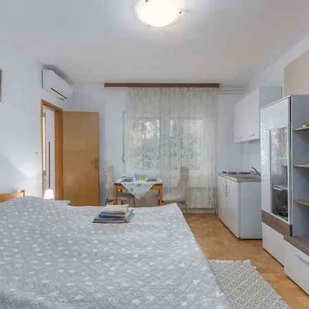 Apartamento Studio In - Istrien 44044