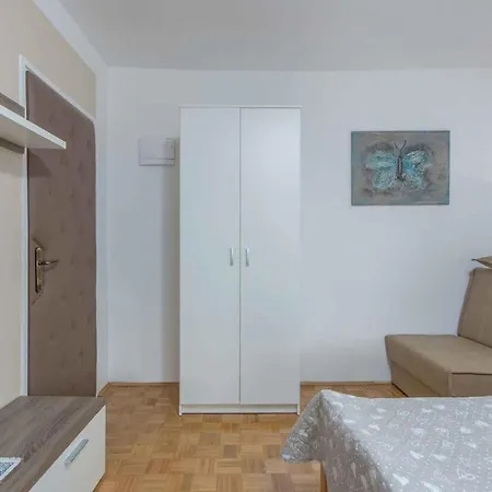Studio In - Istrien 44044 Apartamento Poreč